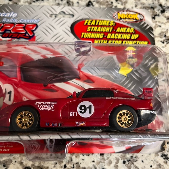 Dodge Viper radio control GTS car - Picture 11 of 11
